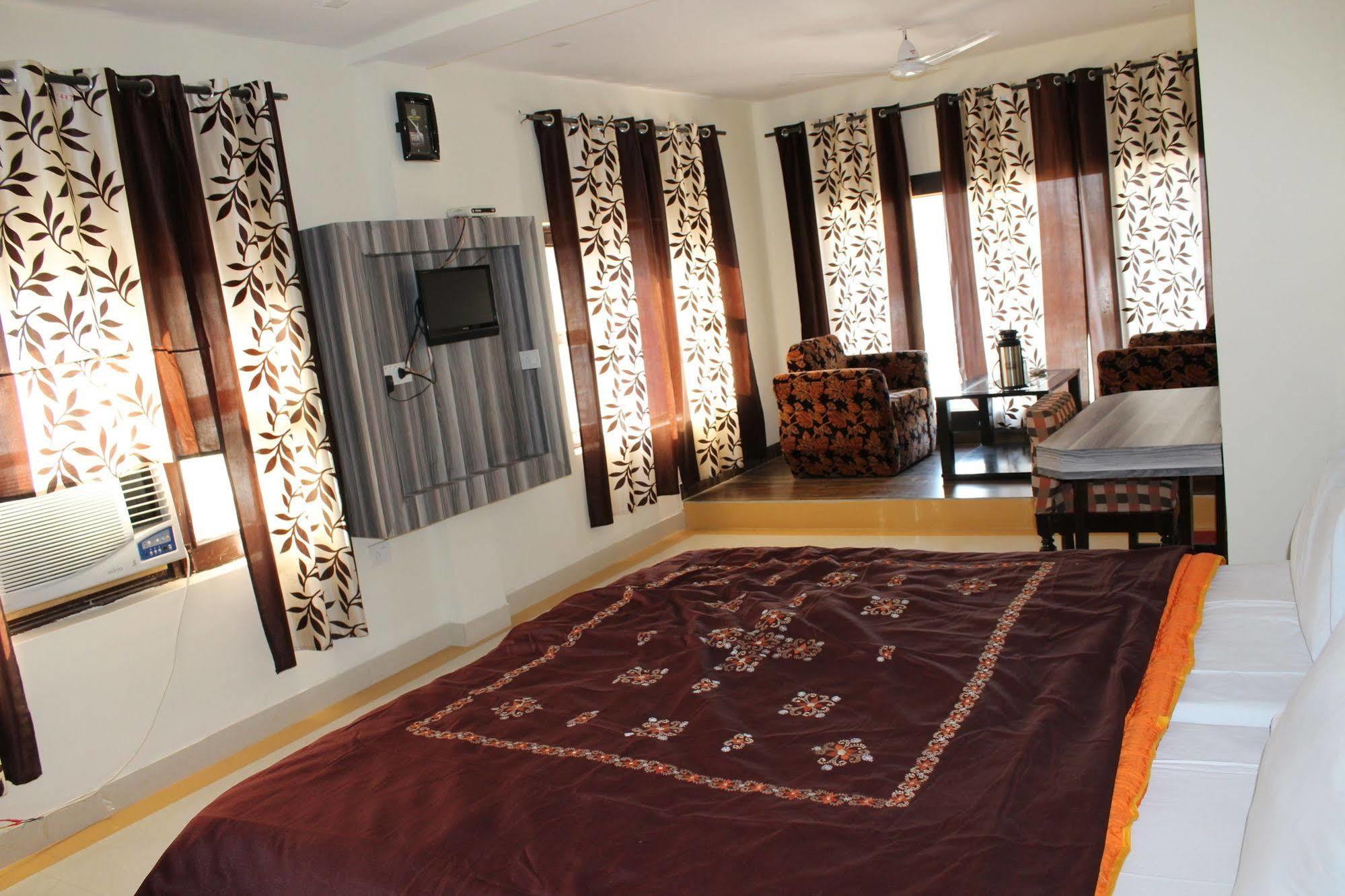Hotel Gyan Haridwār Eksteriør bilde